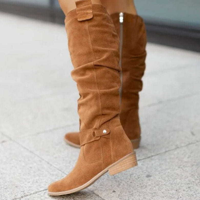 Beżowe Damskie Botki Kowbojki Western - Haftowana Cholewka, Nosek w Szpic, Obcas Typu Słupek