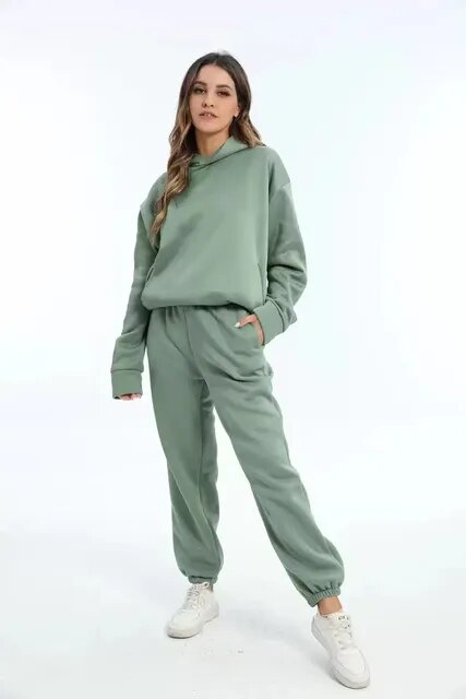 Damski Dresowy Komplet Oversize - Bluza z Kapturem, Spodnie Jogger, Ciepły Materiał