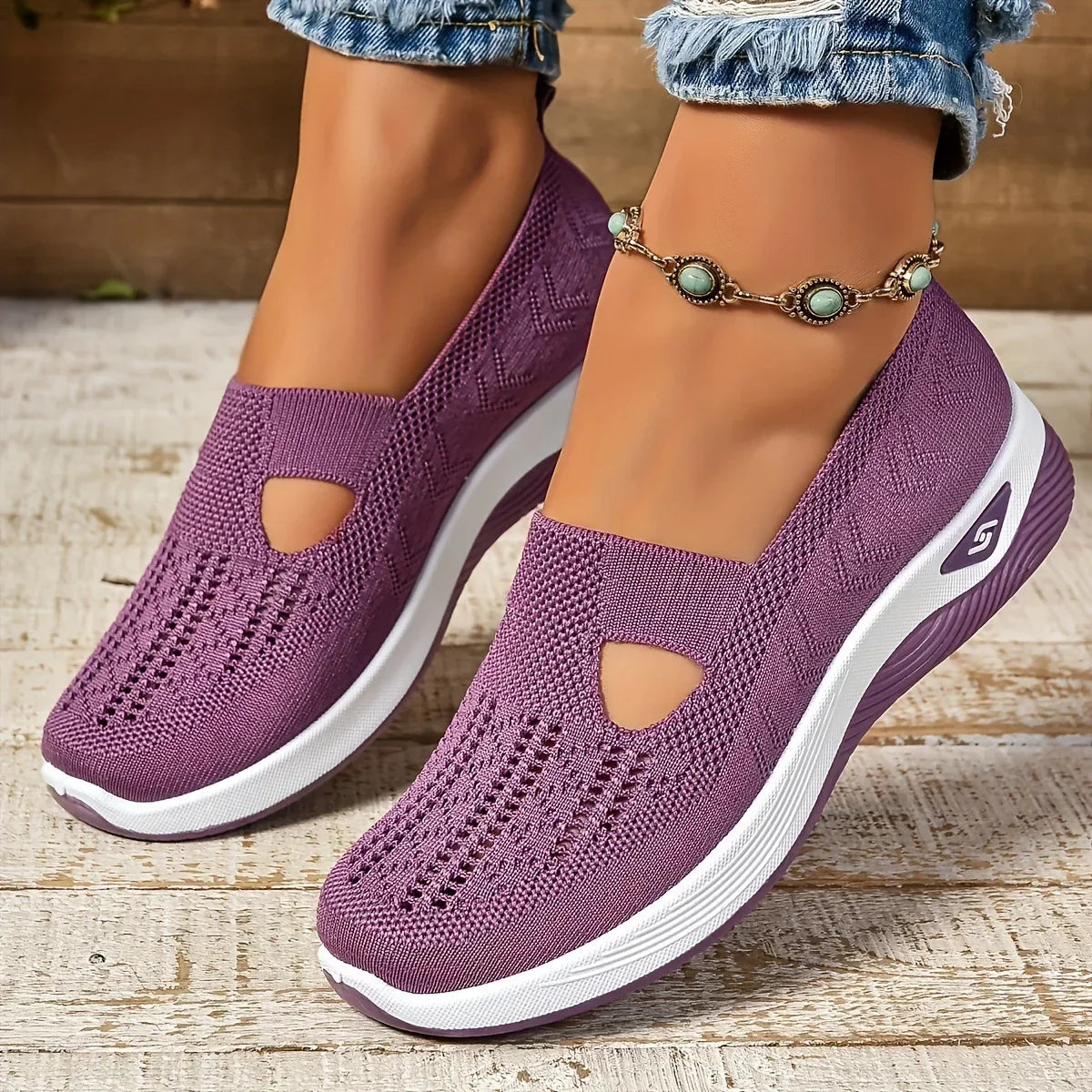 Damskie Wsuwane Sneakersy z Siatki - Przewiewna Cholewka, Przyczepna Podeszwa, Lekka Konstrukcja