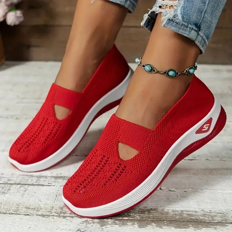 Damskie Wsuwane Sneakersy z Siatki - Przewiewna Cholewka, Przyczepna Podeszwa, Lekka Konstrukcja