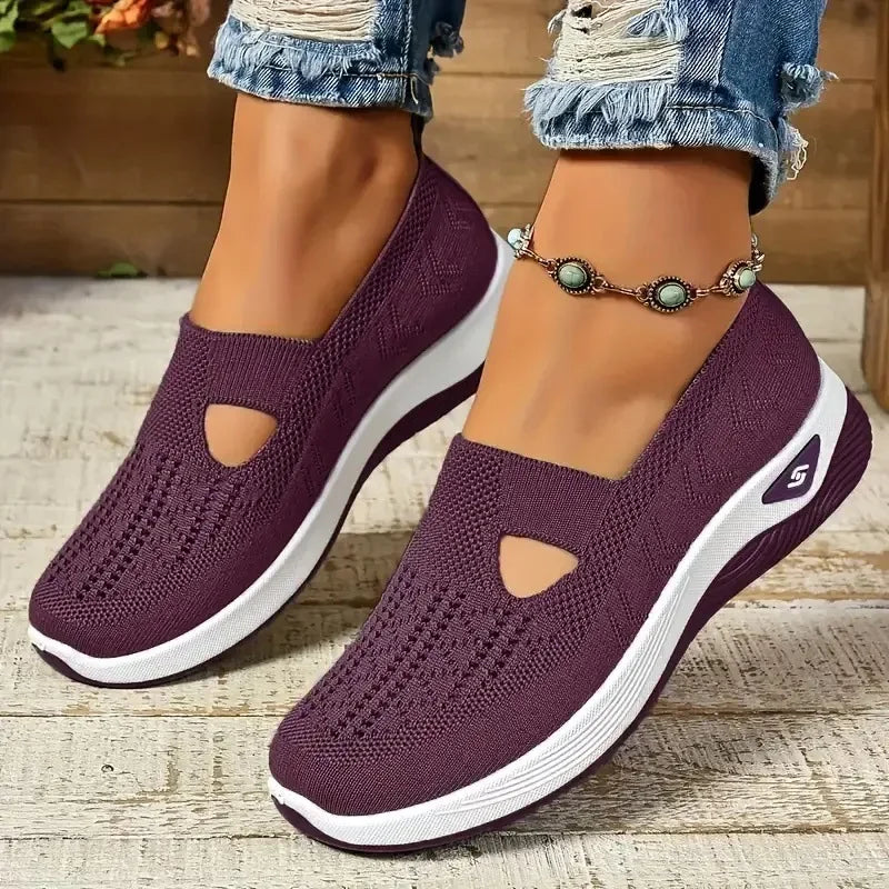 Damskie Wsuwane Sneakersy z Siatki - Przewiewna Cholewka, Przyczepna Podeszwa, Lekka Konstrukcja