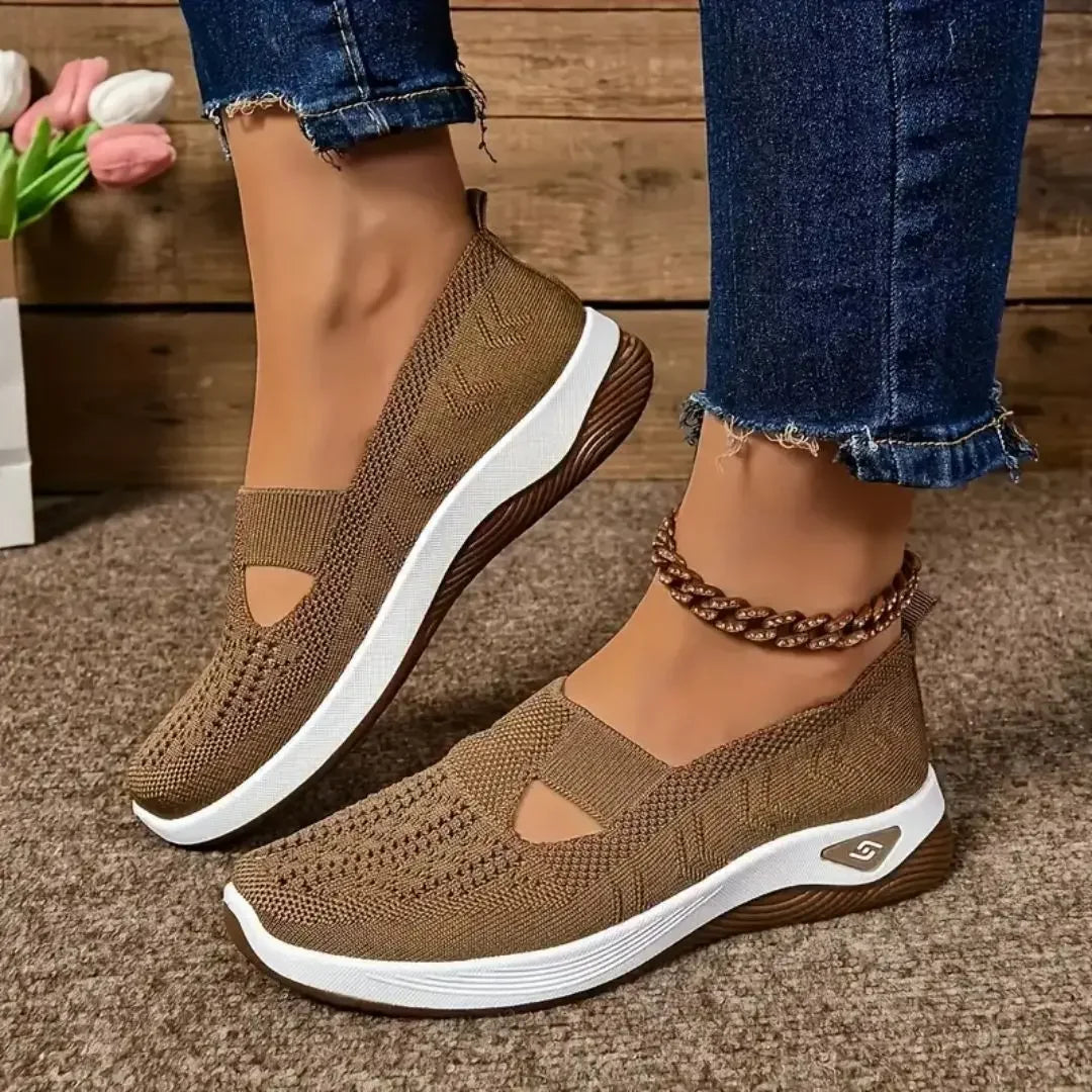 Damskie Wsuwane Sneakersy z Siatki - Przewiewna Cholewka, Przyczepna Podeszwa, Lekka Konstrukcja