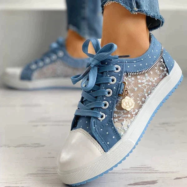 Damskie casualowe sneakersy z siateczką  wzór w kropki, przewiewne boki, sznurowany przód