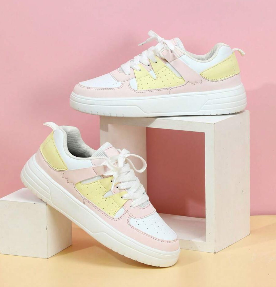 Kolorowe Sneakersy Damskie Sylviane - Gruba Podeszwa, Panelowy Design, Perforowana Cholewka